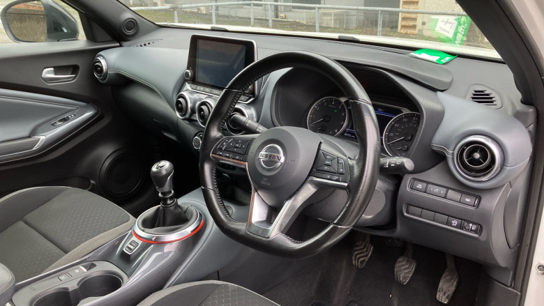 Nissan Juke 1.0 DiG-T N-Connecta 5dr Petrol Hatchback